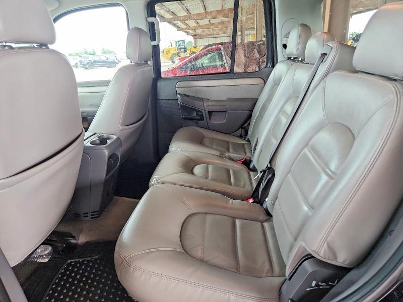 2004 Ford Explorer xlt