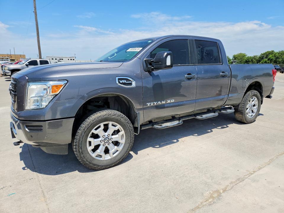 2022 Nissan Titan XD SV