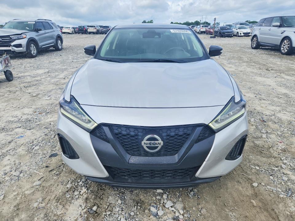 2021 Nissan Maxima sv