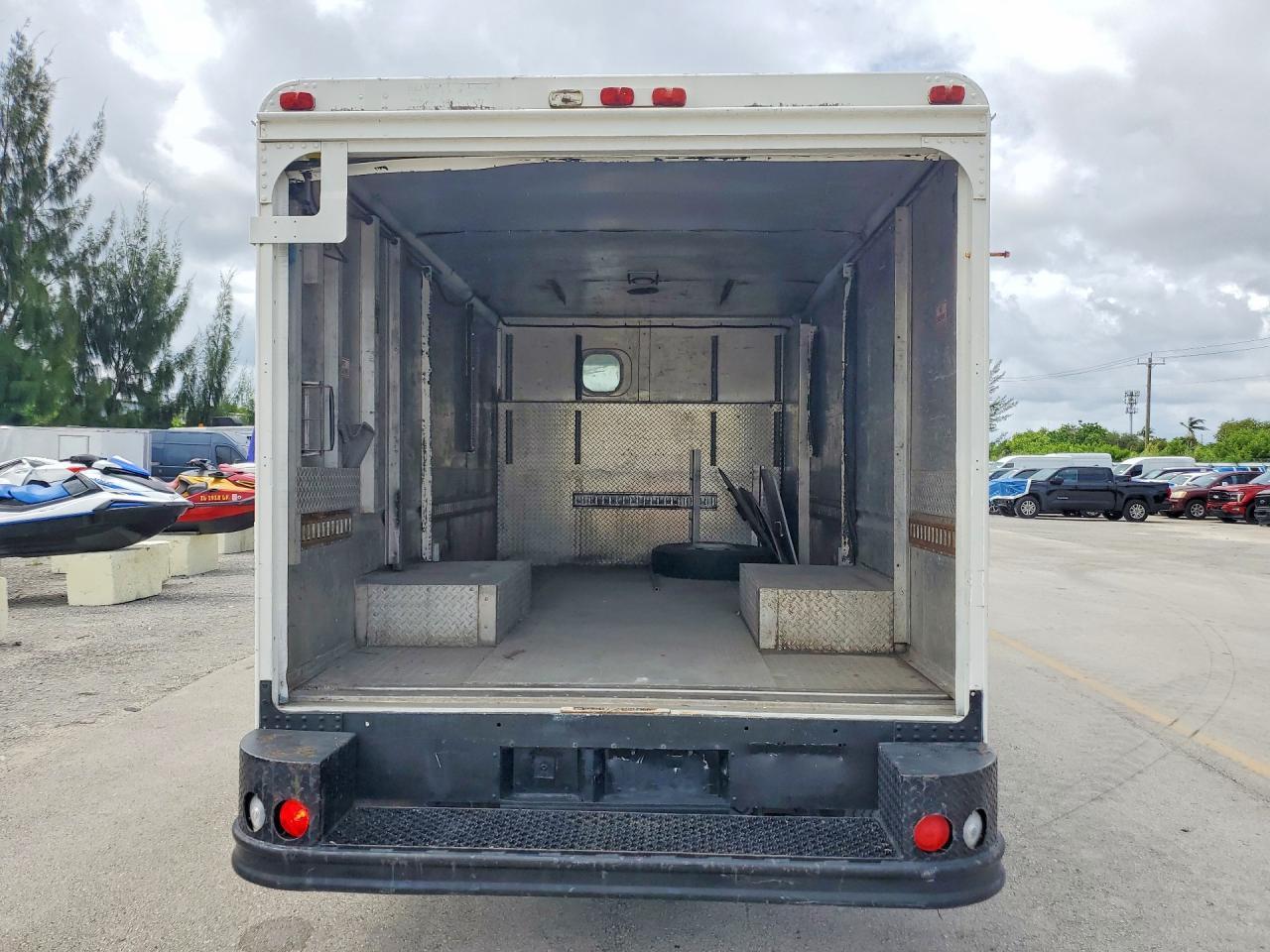 1993 Chevrolet P30 Delivery Truck