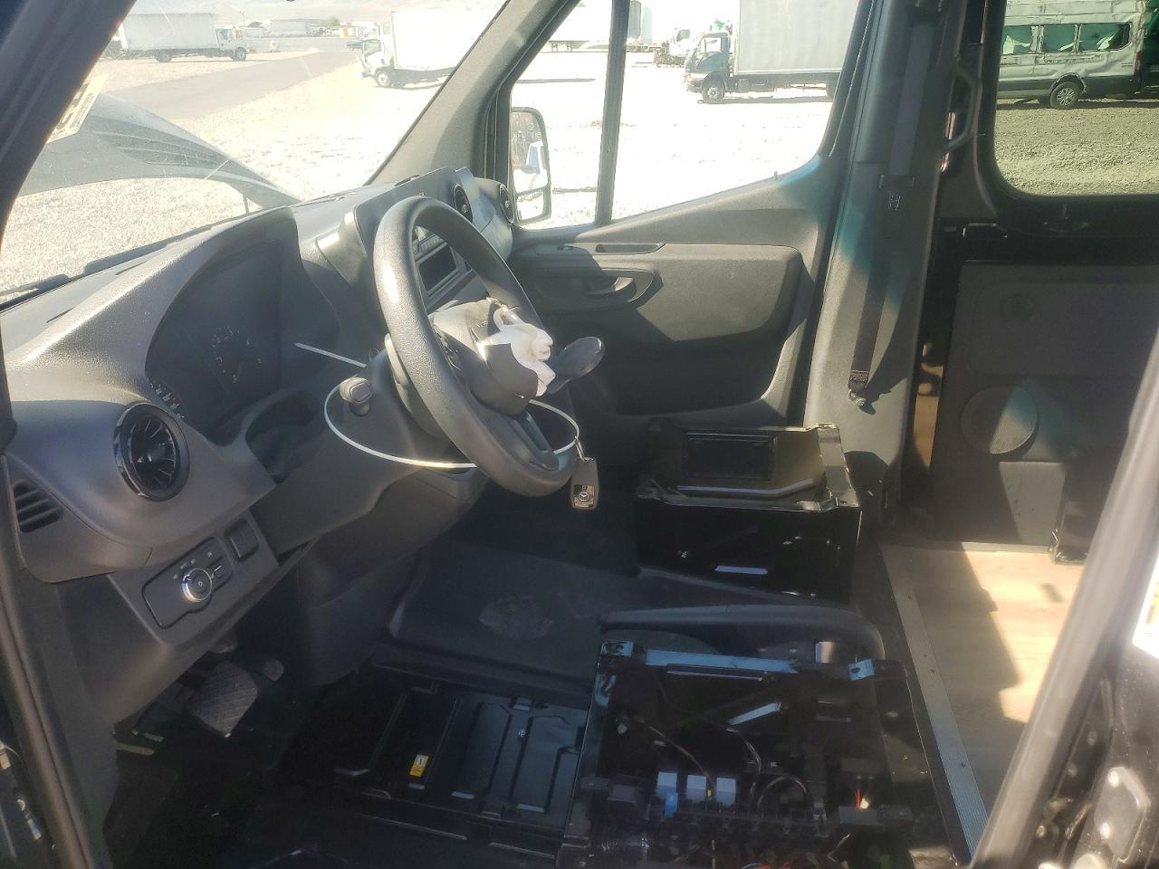 2022 Mercedes-Benz Sprinter 2500
