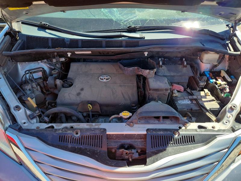 2015 Toyota Sienna le