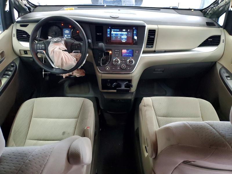 2015 Toyota Sienna le