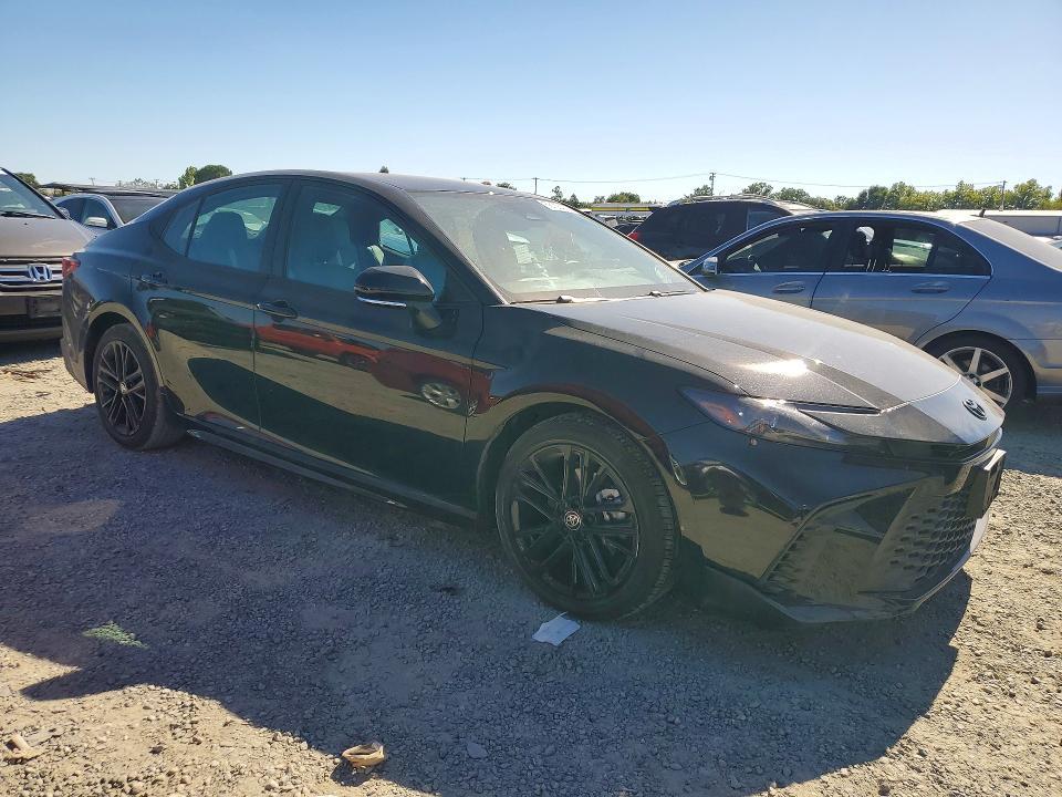2026 Toyota Camry se