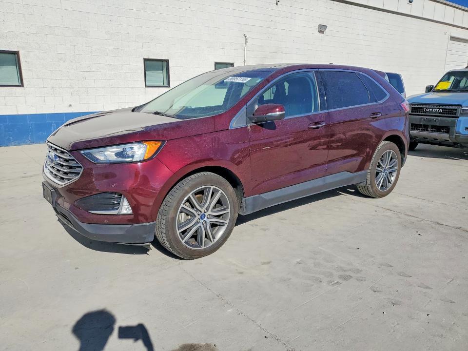 2020 Ford Edge Titanium