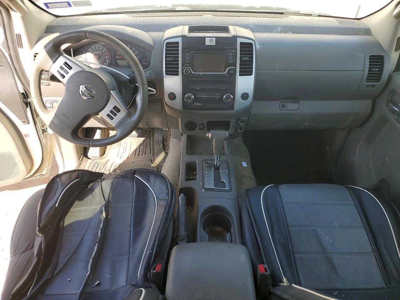 2016 Nissan Frontier SV