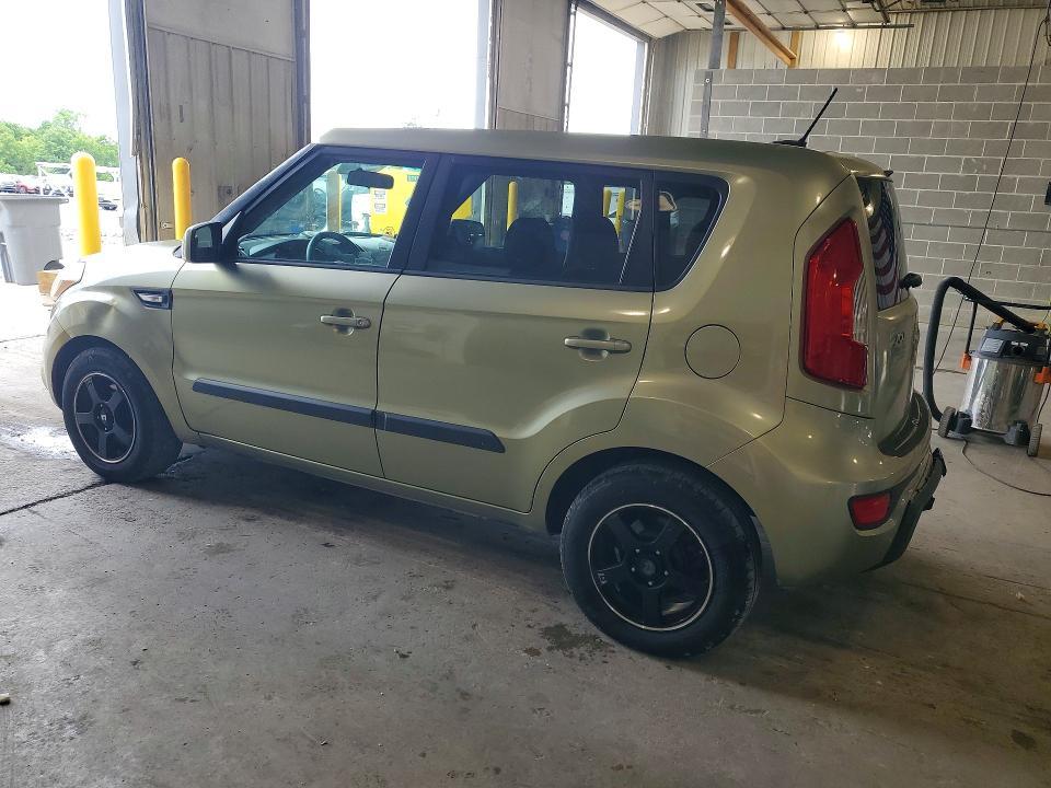 2013 KIA Soul Base
