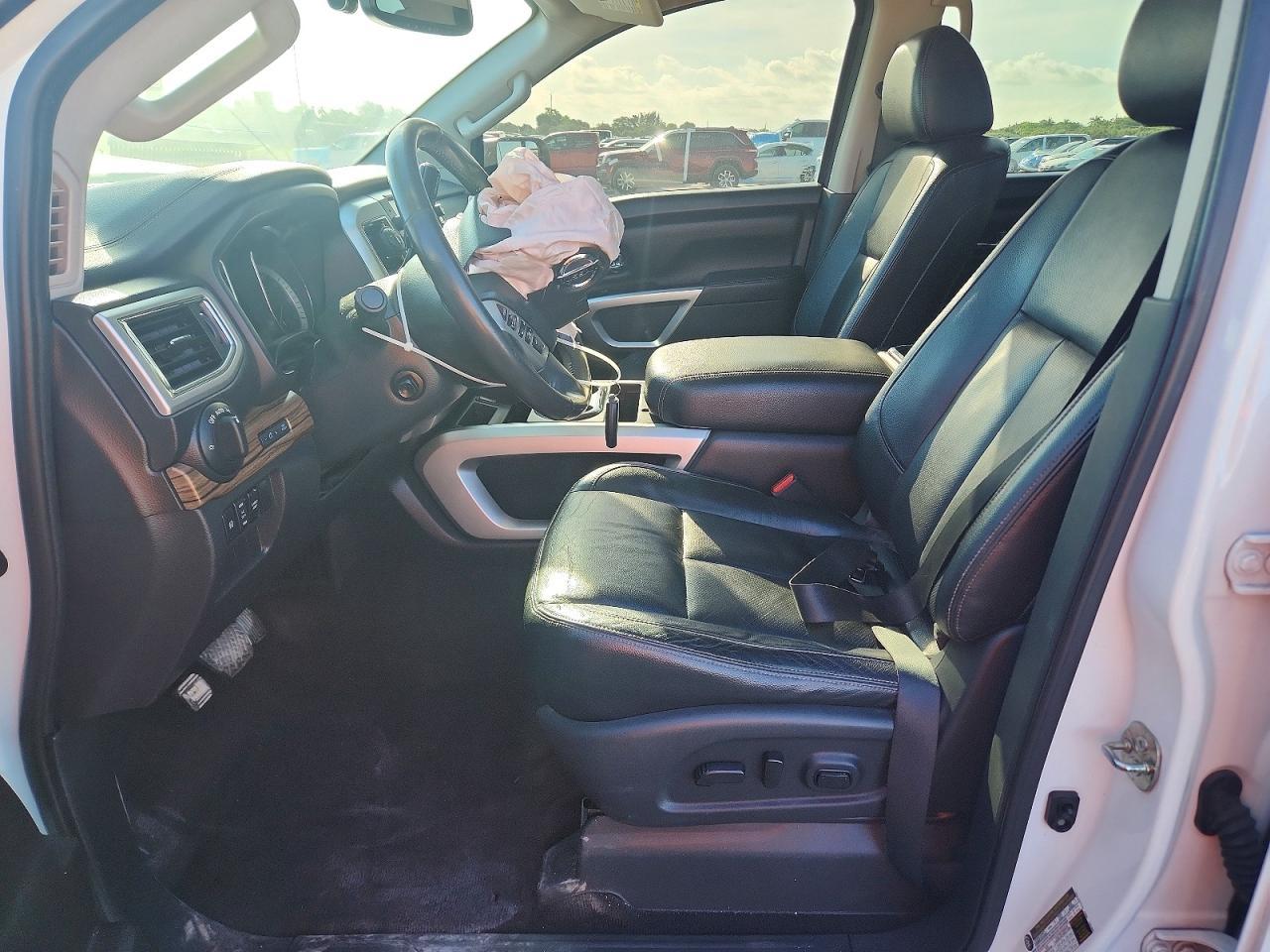 2017 Nissan Titan SL