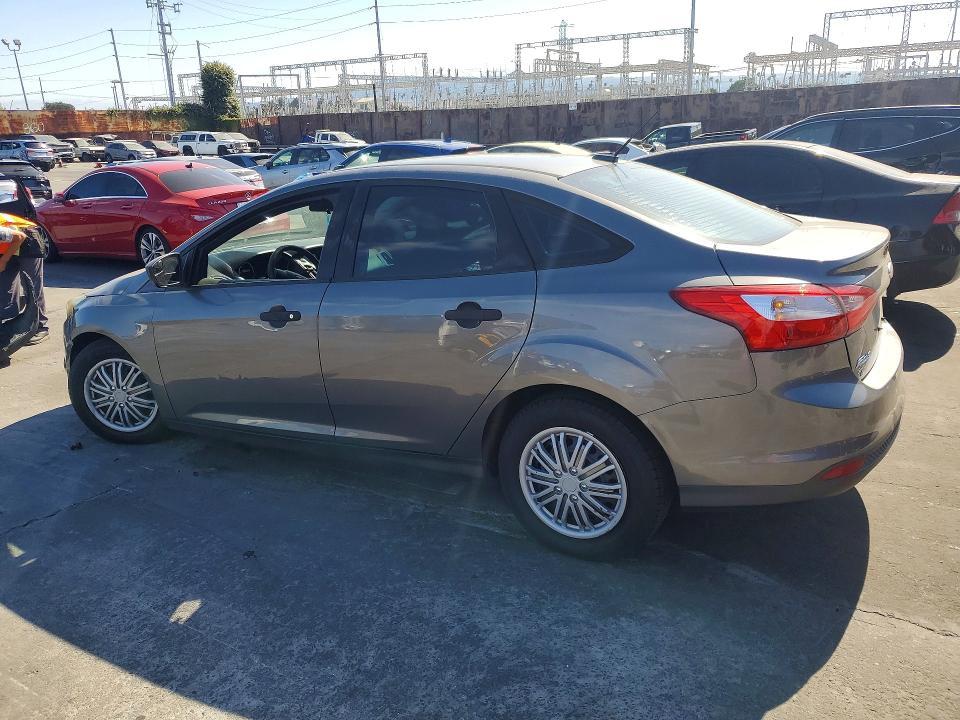 2014 Ford Focus s