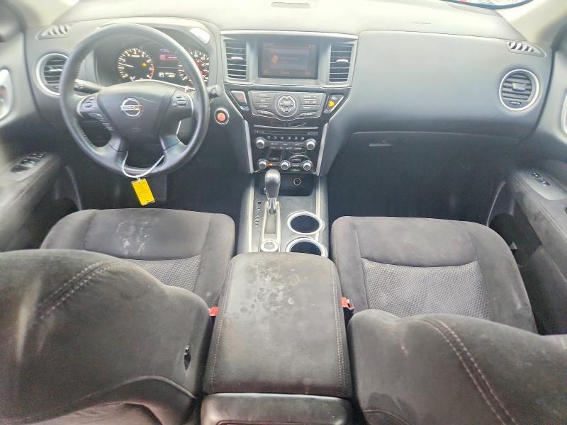 2014 Nissan Pathfinder sv