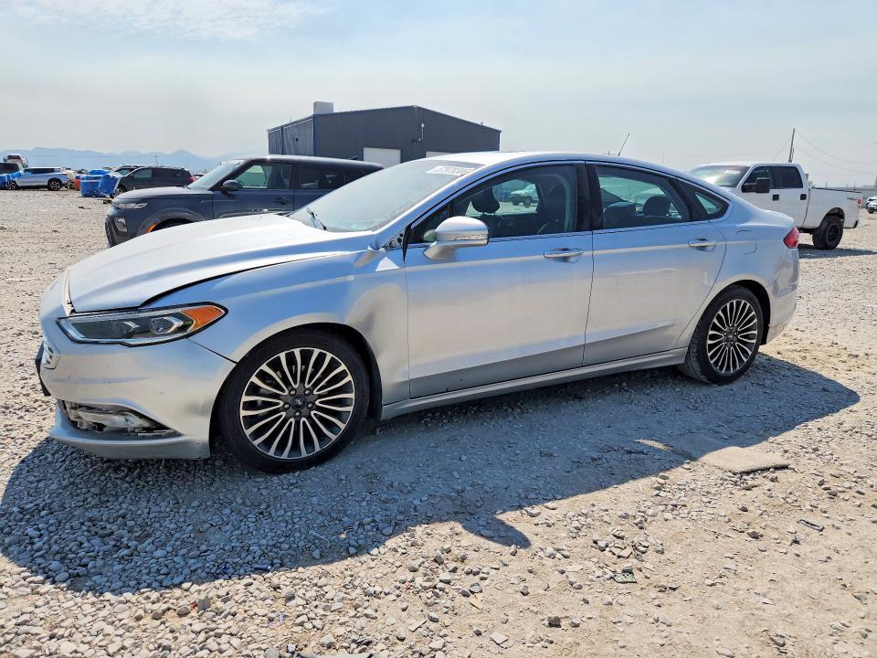 2018 Ford Fusion Titanium/platinum hev