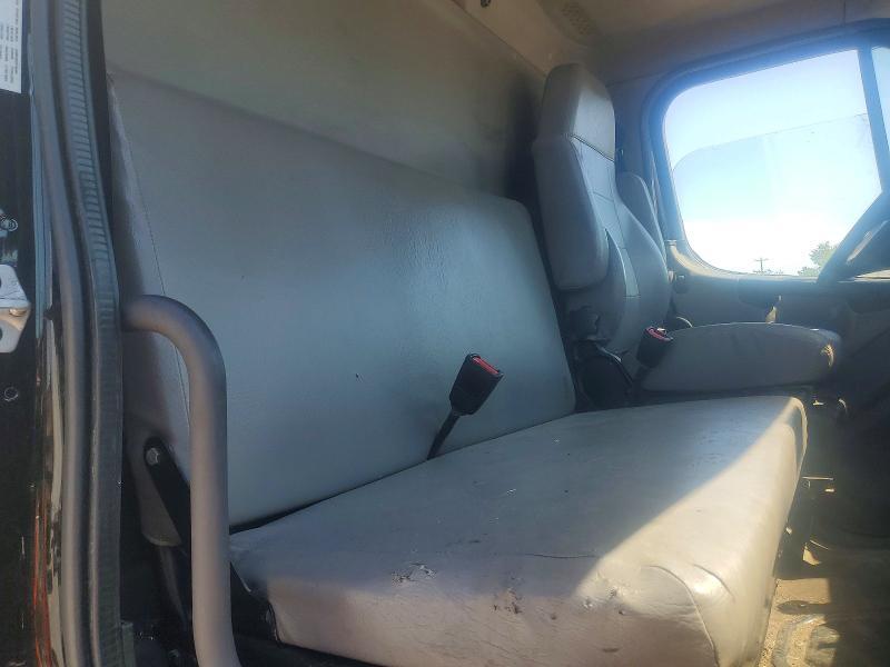 2020 Frht - Freightliner 2020 Freightliner Business Class M2 BOX Truck