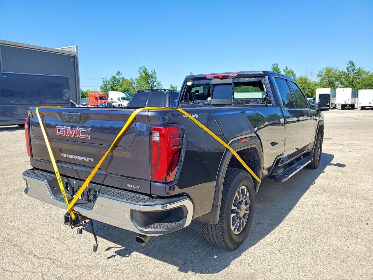 2025 GMC Sierra K2500 SLT
