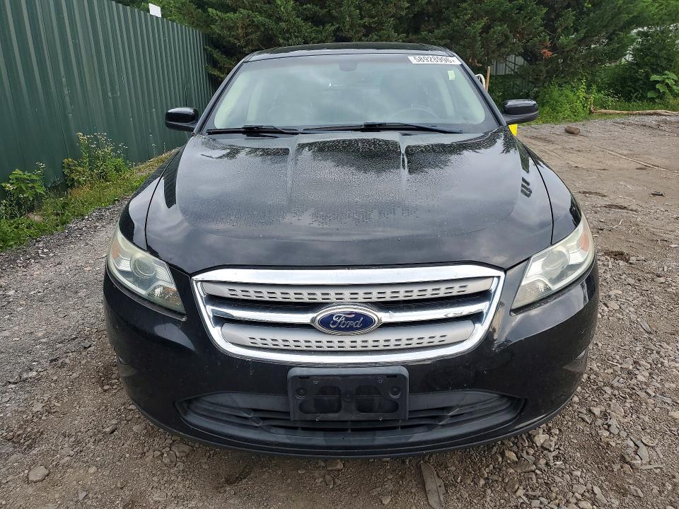 2010 Ford Taurus sel