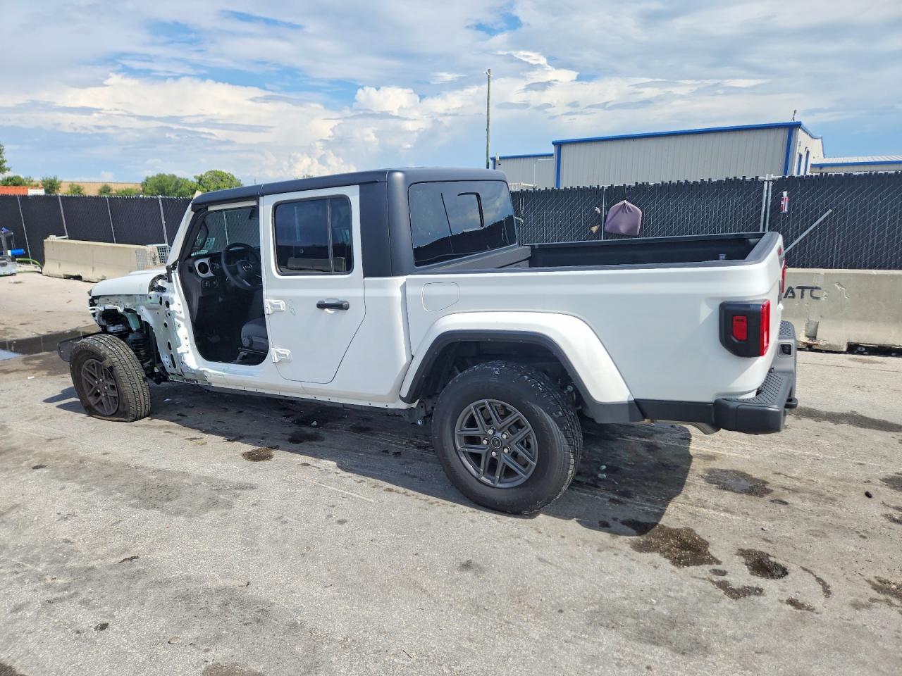 2025 Jeep Gladiator Sport