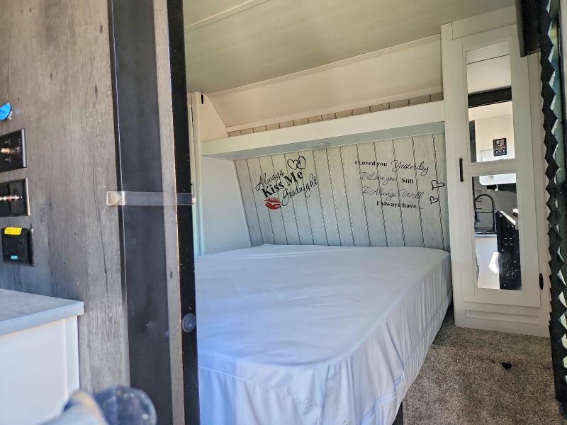 2023 Key Stone 2023 Keystone Hideout Camper