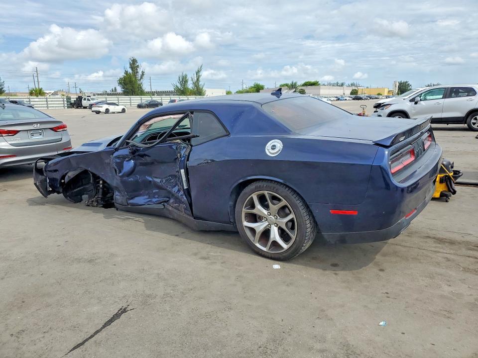 2015 Dodge Challenger sxt Plus