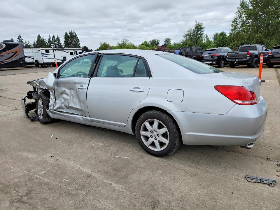 2005 Toyota Avalon xl