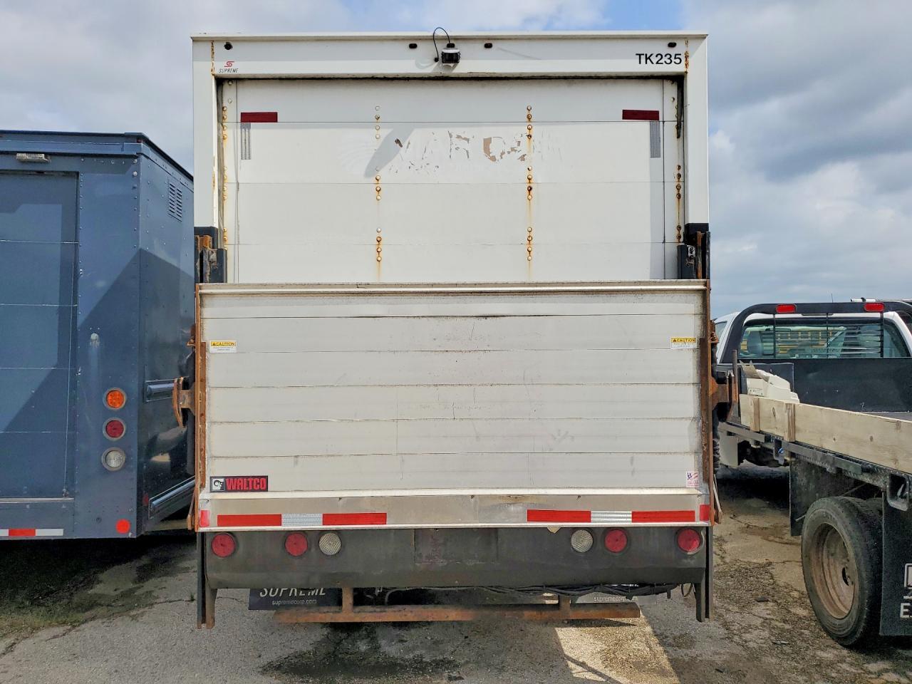 2018 Ford E450 Delivery Truck