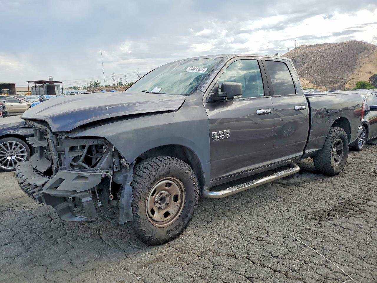 2015 Dodge RAM 1500 SLT