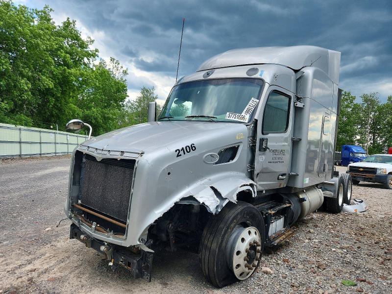 2019 Peterbilt 579 Semi Truck
