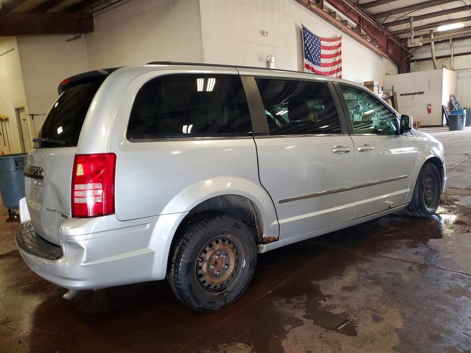 2010 Chrysler Town & Country Touring