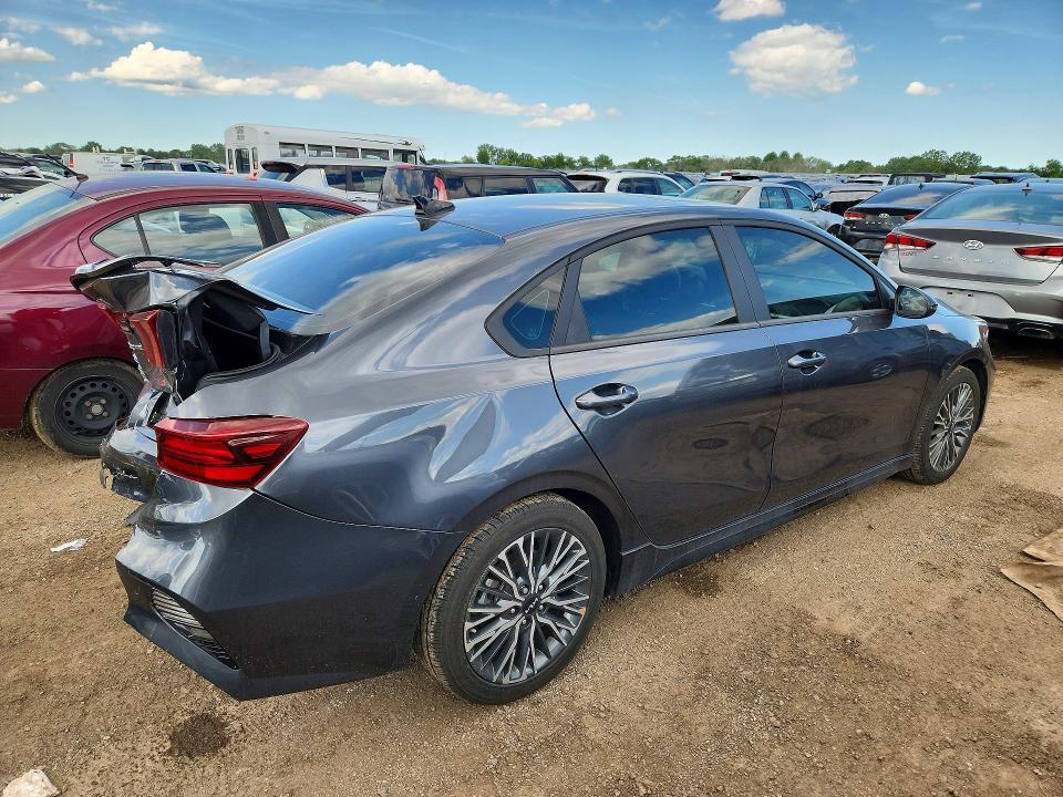 2024 KIA Forte gt Line