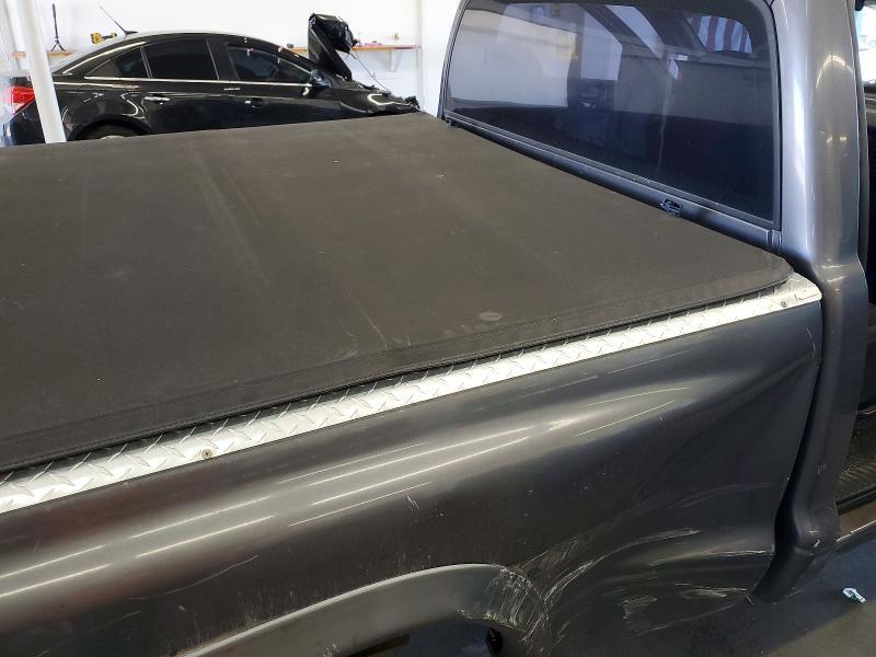 2004 Dodge Dakota SXT