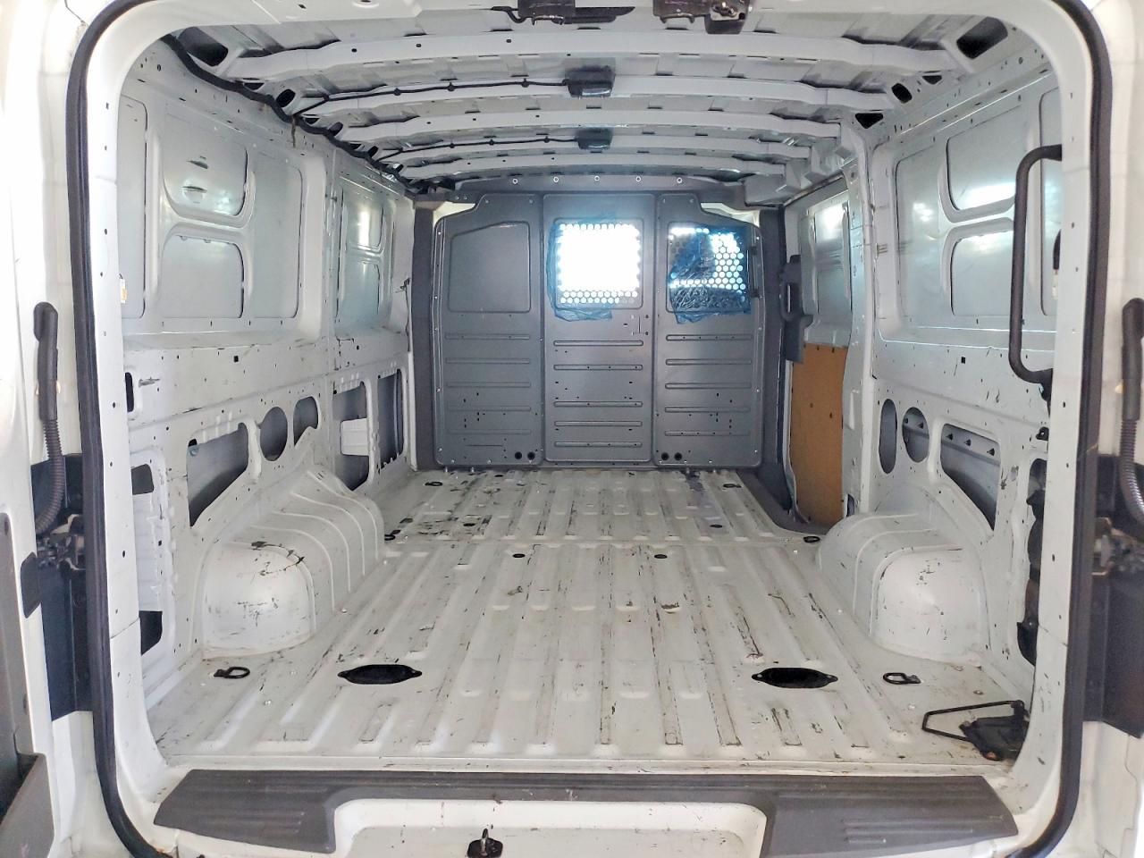 2020 Nissan NV 2500 Delivery Van