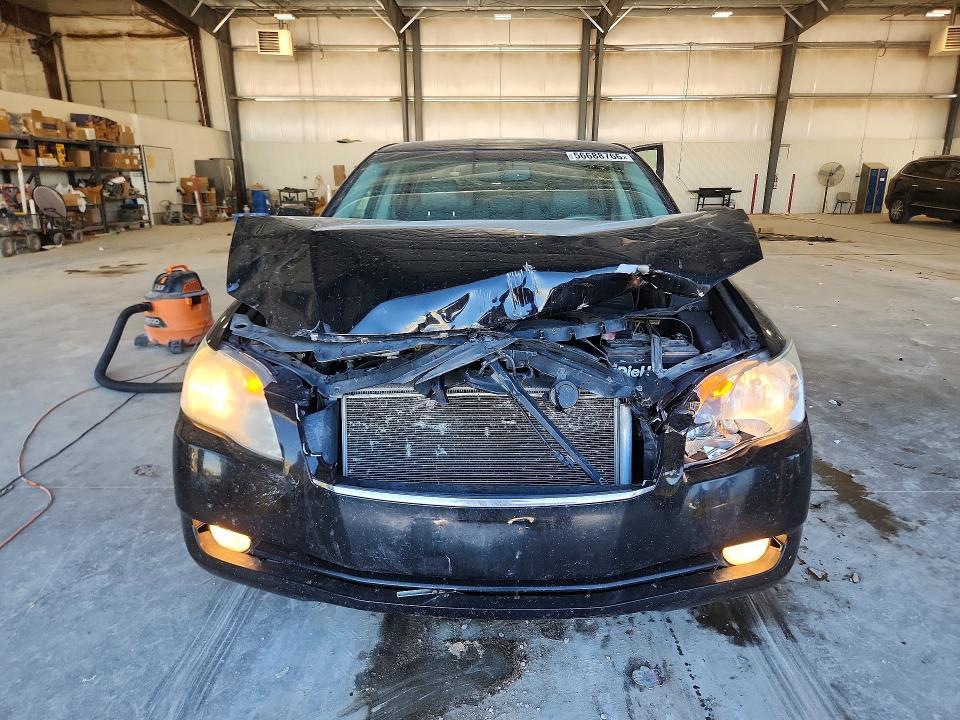 2005 Toyota Avalon xls