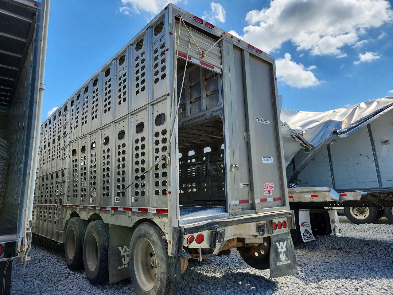 2013 Livesailer 2013 Wilson PSDCL-402 Livestock Trailer