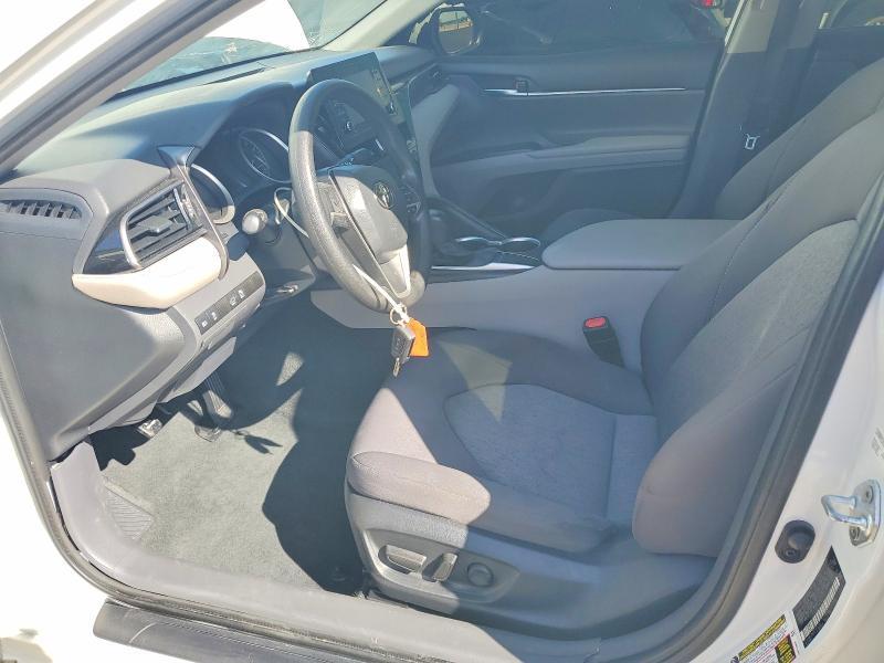 2023 Toyota Camry le