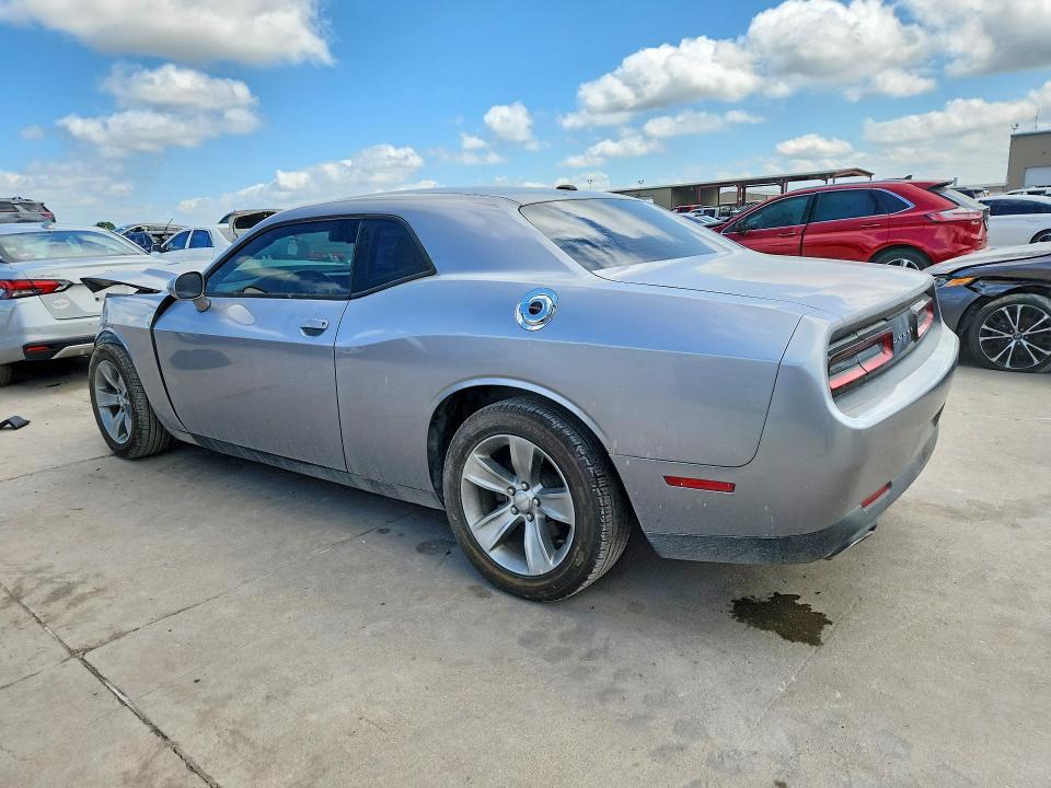 2016 Dodge Challenger sxt