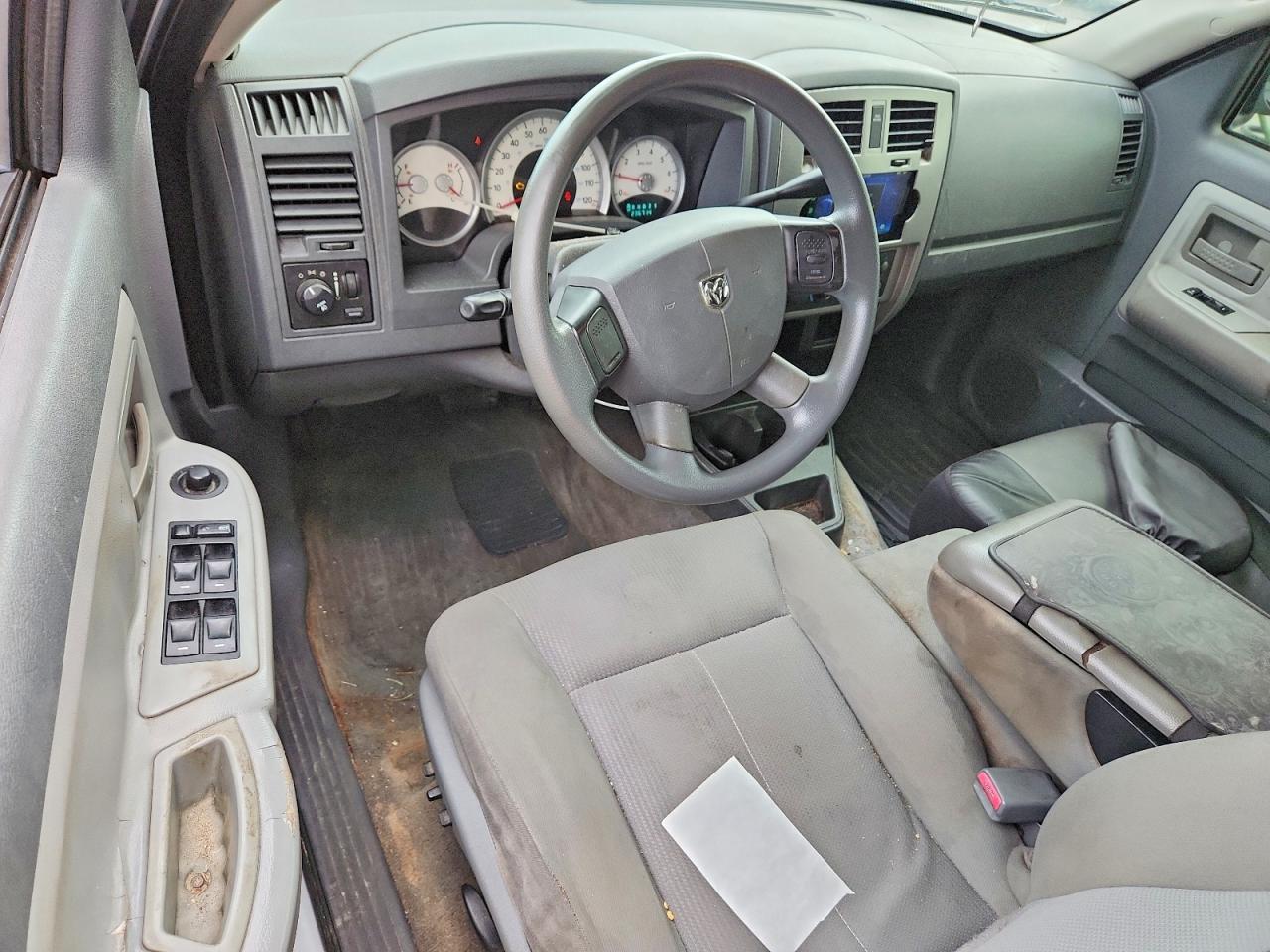 2006 Dodge Dakota Quad SLT