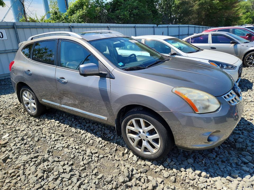 2012 Nissan Rogue s