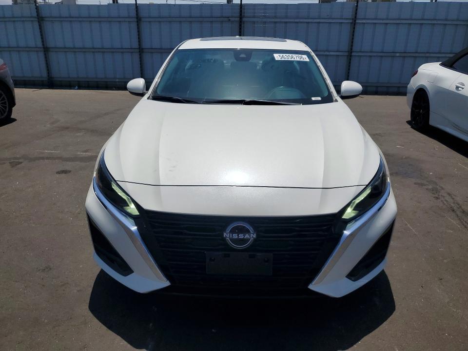 2023 Nissan Altima sv