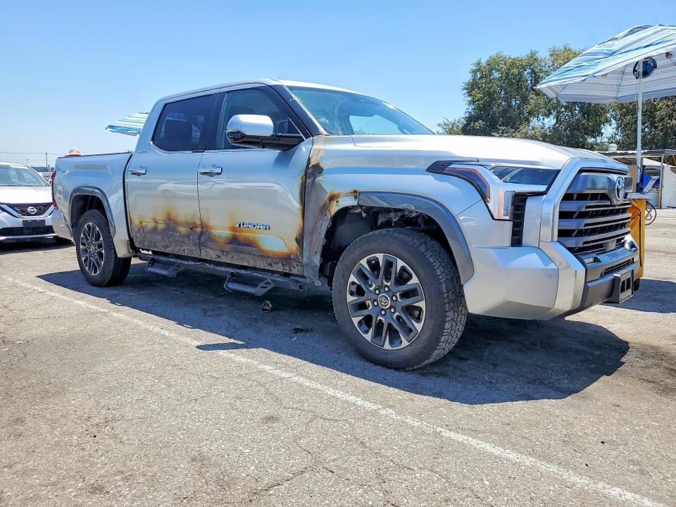 2023 Toyota Tundra Crewmax Limited