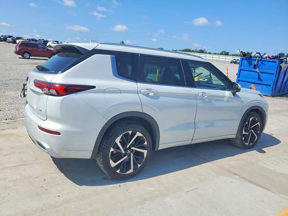 2023 Mitsubishi Outlander sel