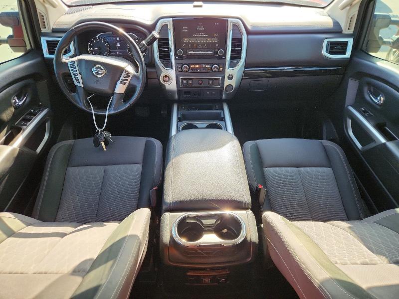 2020 Nissan Titan sv