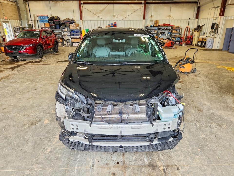 2022 Toyota Sienna xse