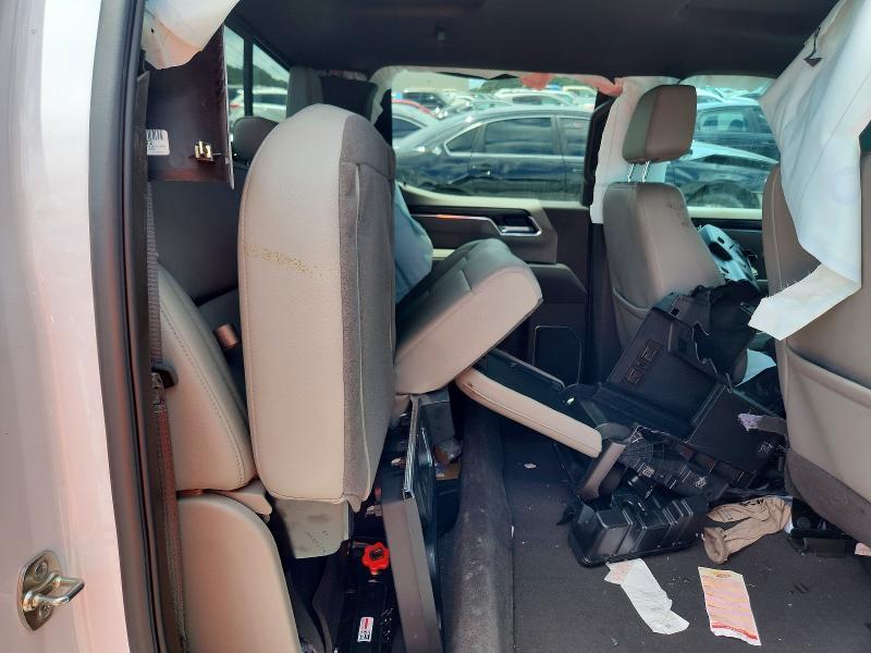 2025 GMC Sierra K1500 slt