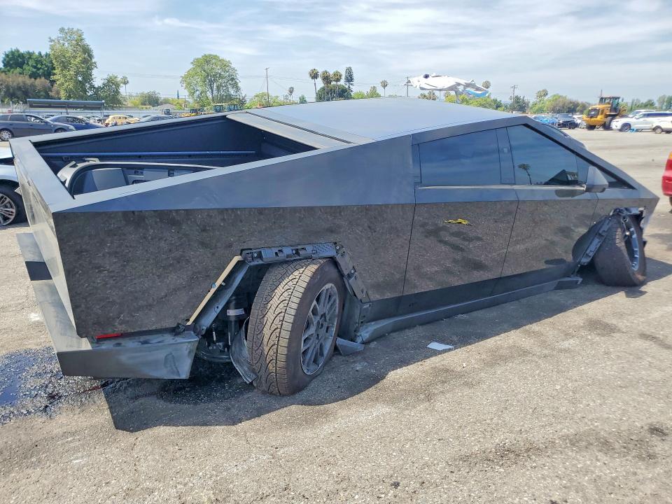 2026 Tesla Cybertruck