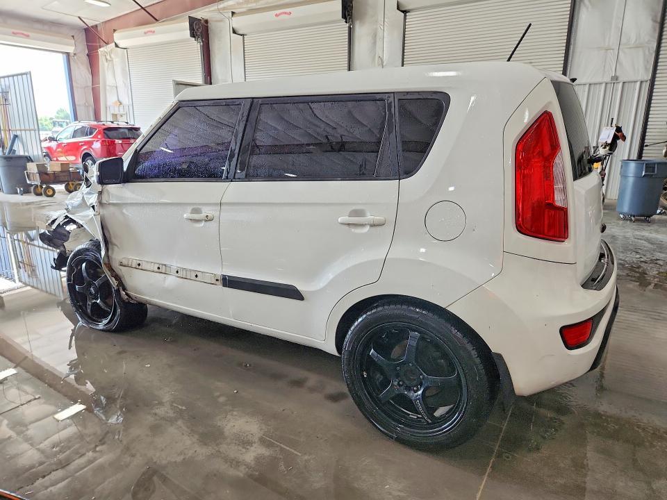 2013 KIA Soul +