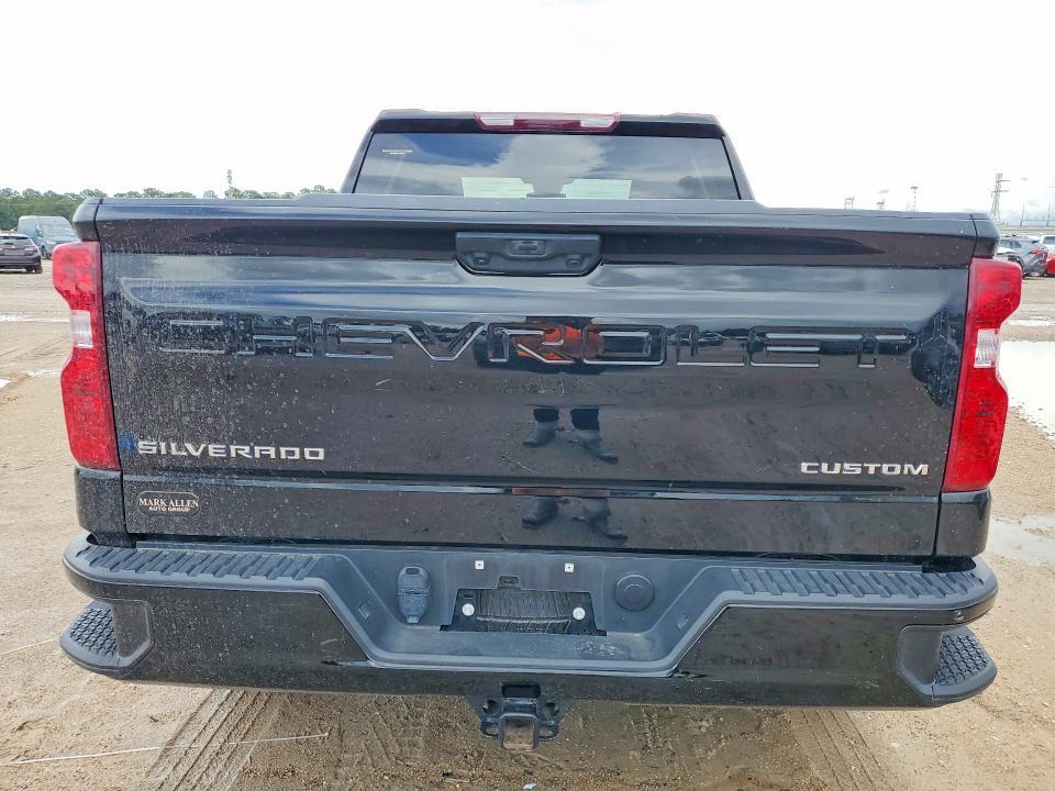 2024 Chevrolet Silverado K1500 Custom