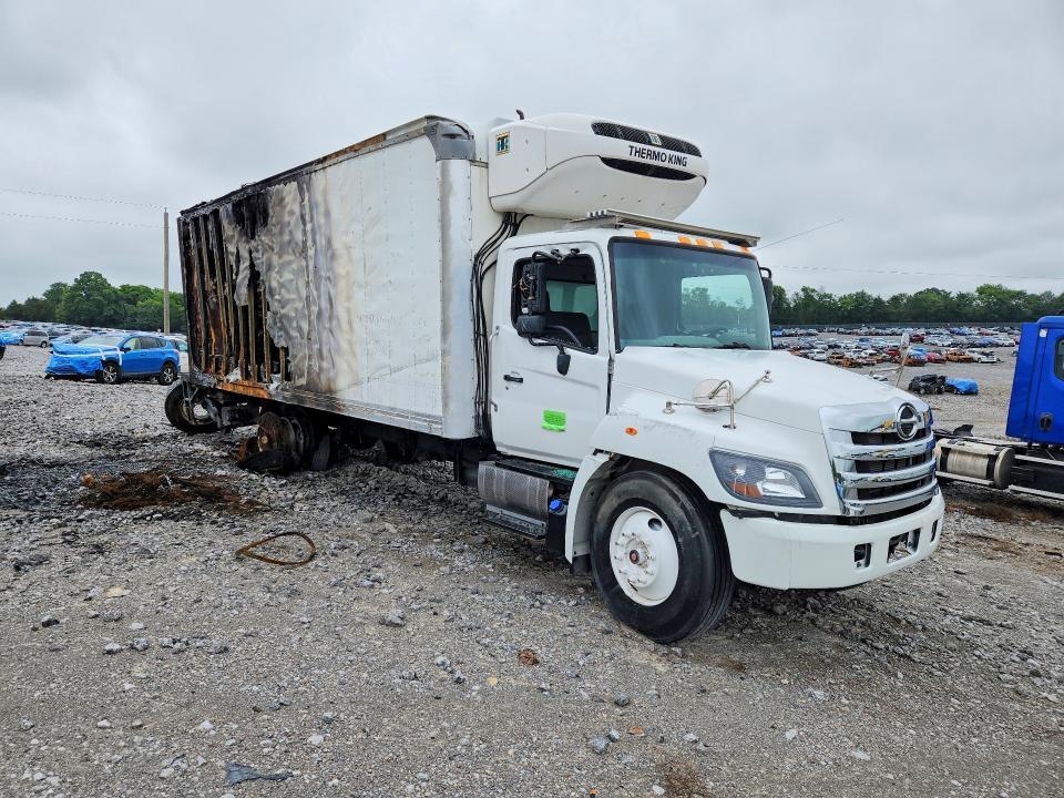 2020 Hino 258/268 Refrigerated BOX Truck