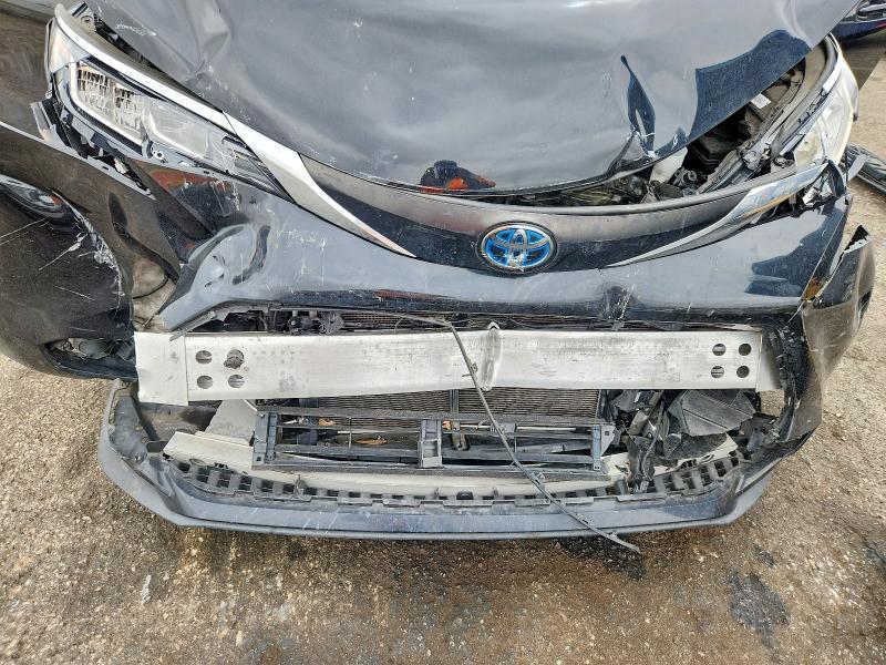 2022 Toyota Sienna le