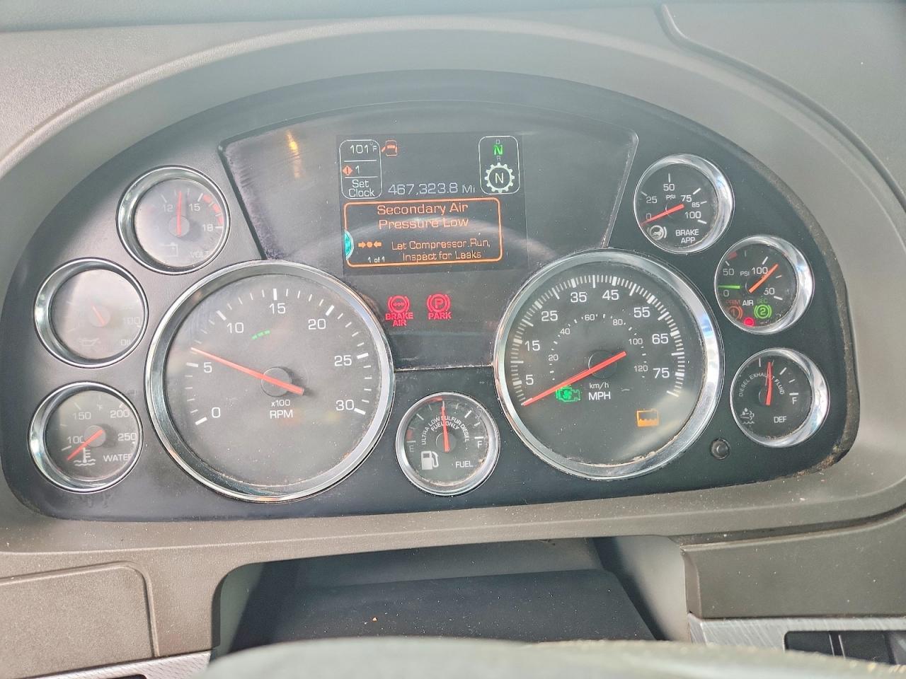 2019 Kenworth T680 Semi Truck