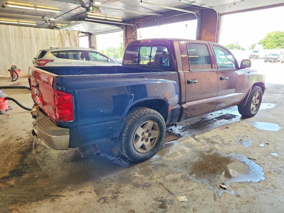 2005 Dodge Dakota Quad SLT