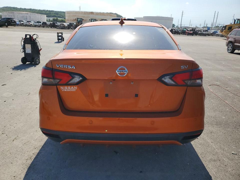 2021 Nissan Versa sv