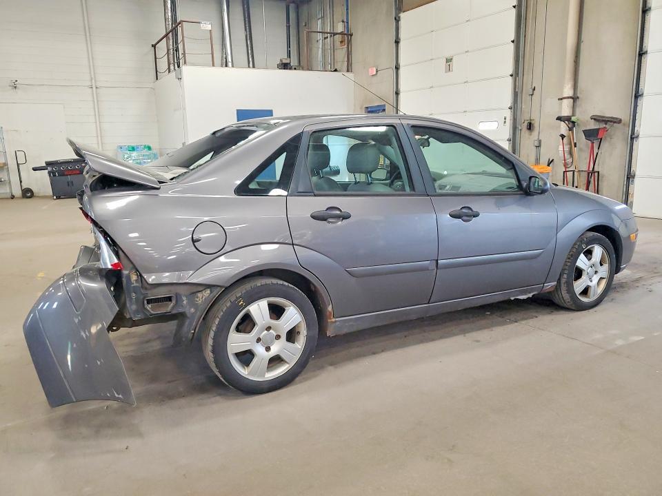 2005 Ford Focus ZX4